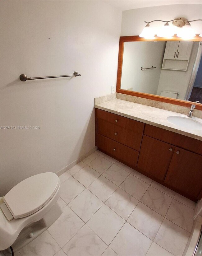Building Photo - 4621 NW 97th Ct