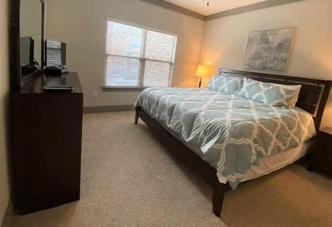 Building Photo - 70 Venue Wy