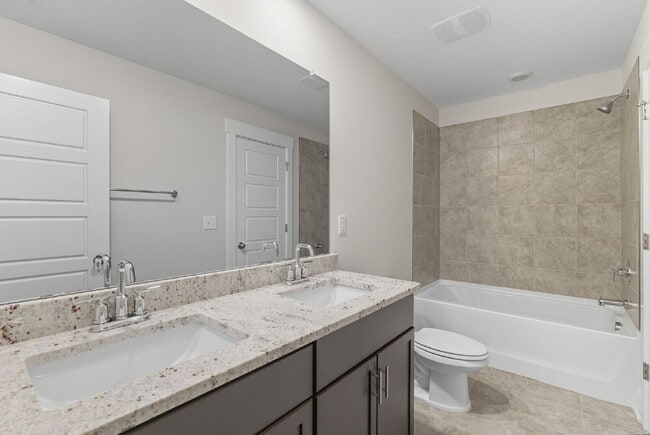 Building Photo - Modern 3BR/2.5BA Townhome in luxurious Village at Chapel Green! $2250/mo rent***