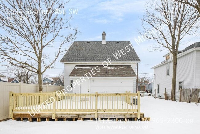 Building Photo - 4 Bed, 2 Bath Home | Spacious Kitchen | Ce...