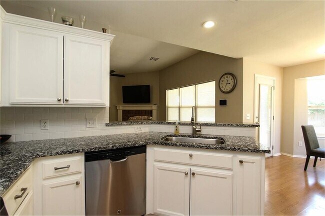 Building Photo - 10209 Aberdeen Dr