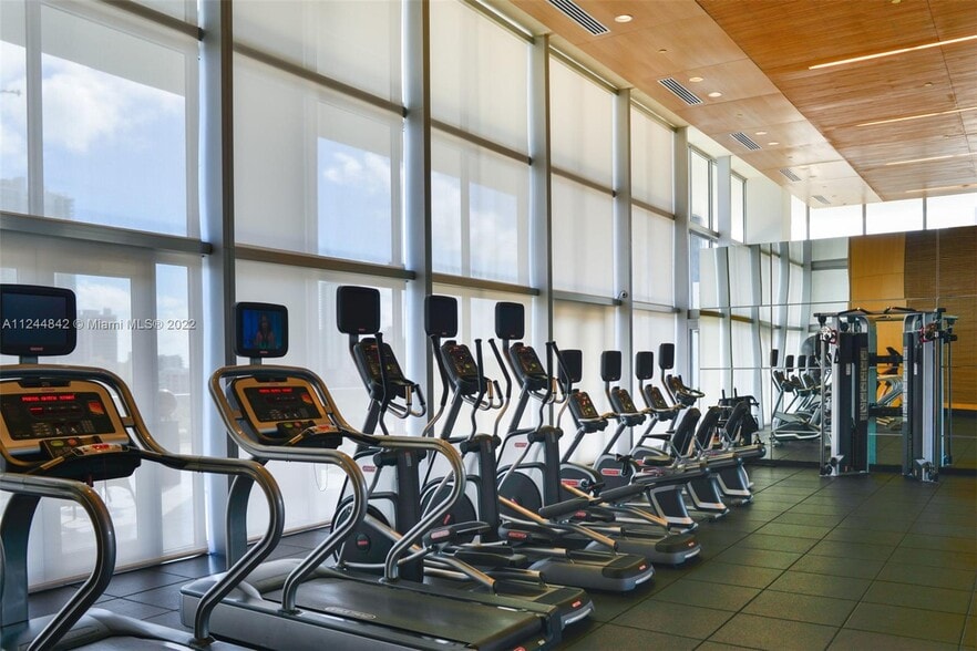 Building Photo - 3470 E Coast Ave