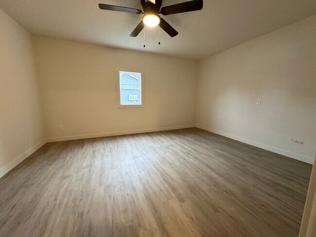Building Photo - 2795 N Clark Ct
