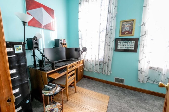 Building Photo - 1241 Bates Ave