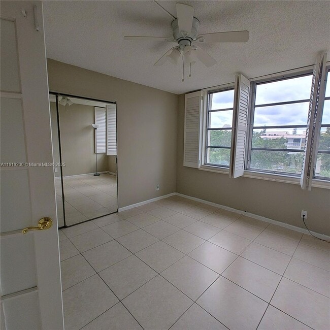 Building Photo - 7051 Environ Blvd