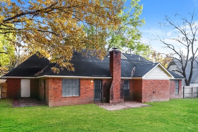 Building Photo - 4462 Garrison Ave