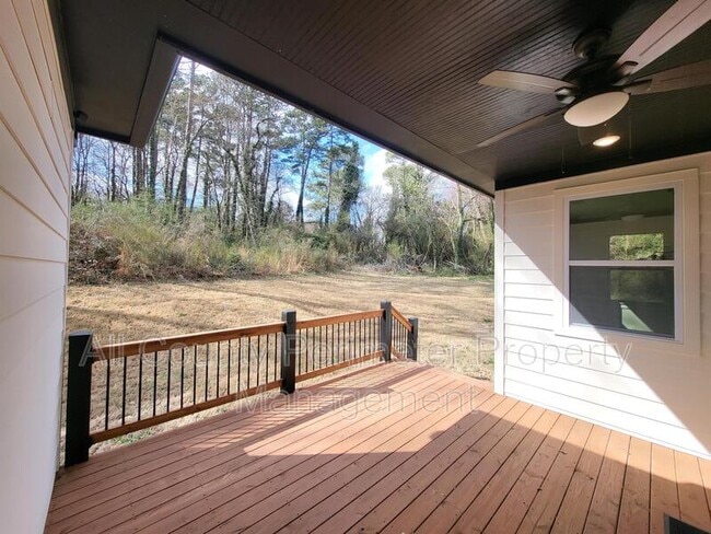 Building Photo - 4401 Sims Rd