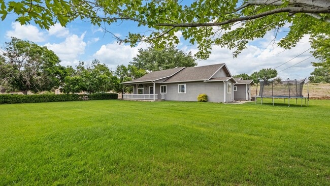 Building Photo - 3312-E 1/4 E 1/4 Rd