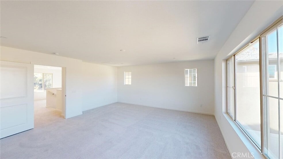 Master Suite - 2206 Yuzu St