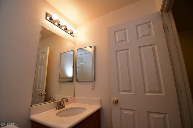 Building Photo - 11227 Andreola Ct