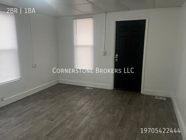 Building Photo - 305 Colorado-2