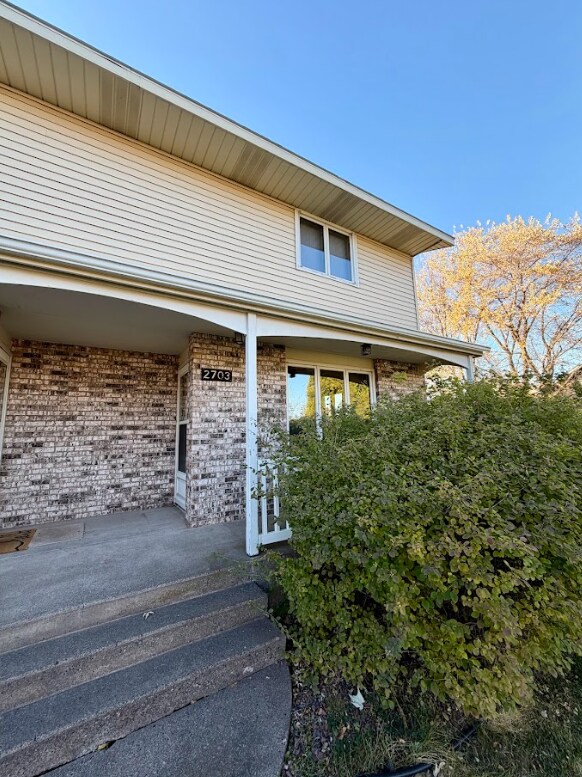 Building Photo - 2703 Cumming Ave