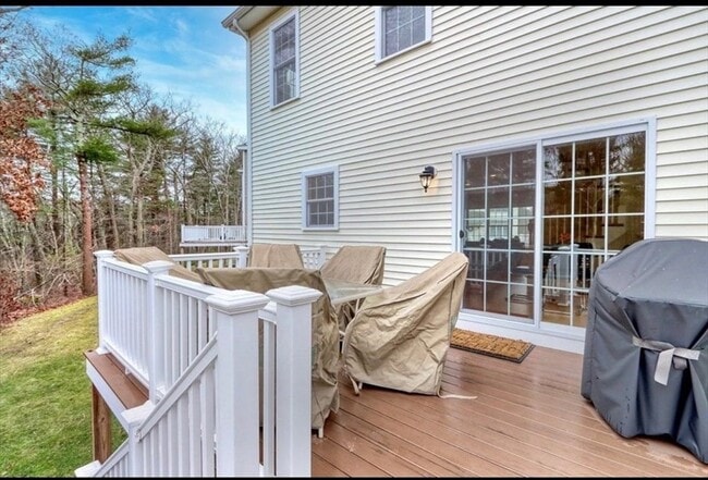 Building Photo - 100 Turtle Brook Rd