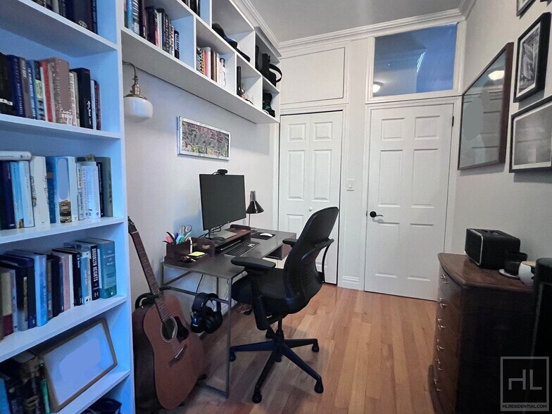 Building Photo - $7,000 | 2.5BR | 2BA | Prospect Heights Townhouse Duplex | Private Backyard | 1,500 SF | Original...