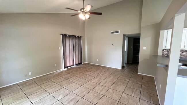 Building Photo - 17223 Wagganner Dr