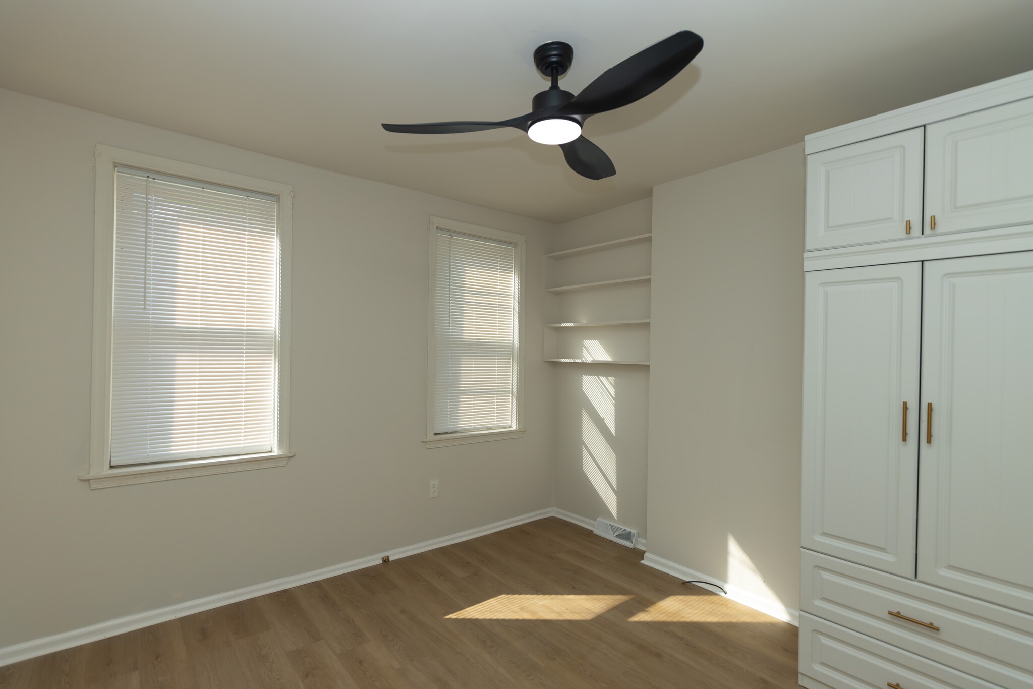 1st Floor Bedroom - 306 N Harrison St