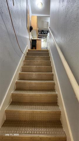 Building Photo - 1015 S Welch St