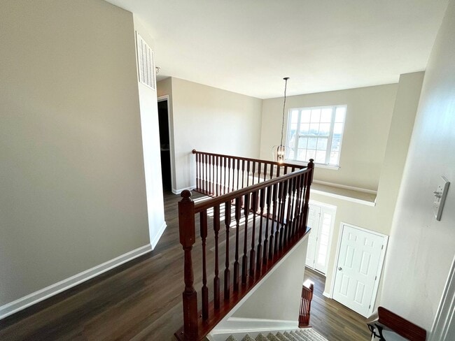 Building Photo - Renovated Polo Fields Home!