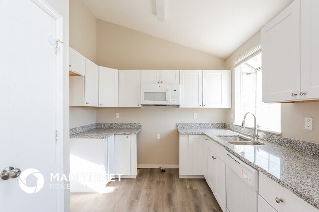 Building Photo - 8719 Aspen Ct