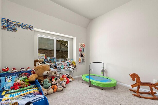 Building Photo - 1433 Rd 66113