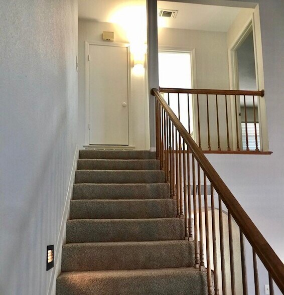 Building Photo - 6106 Vance Jackson Rd