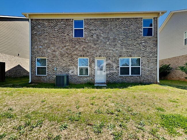 Building Photo - 170 Al Jennah Blvd