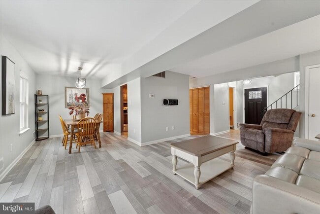 Building Photo - 77 Kanabe Dr