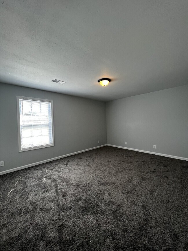 Building Photo - 374 JACK MILLER BLVD UNIT E