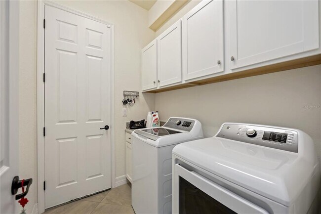 Building Photo - 5931 Brandon Run