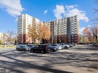 Building Photo - Welcome to Takoma Overlook! Furnished 1br 1ba condo