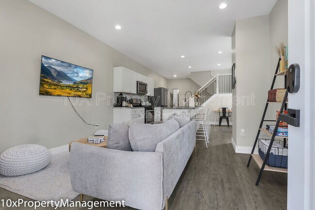 Building Photo - 566 Kimball Pl