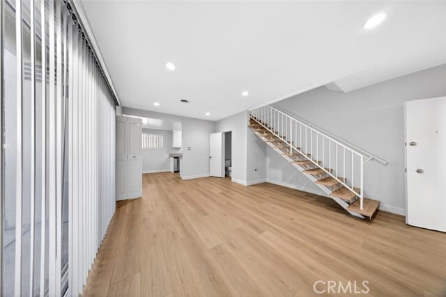 Building Photo - 232 N Verdugo Rd