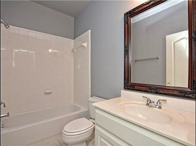 Building Photo - 15022 Galena Dr