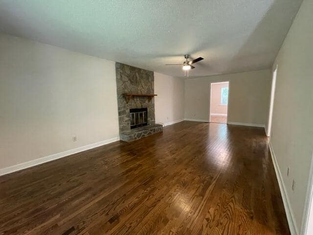 Building Photo - 1130 Ridgemont Dr