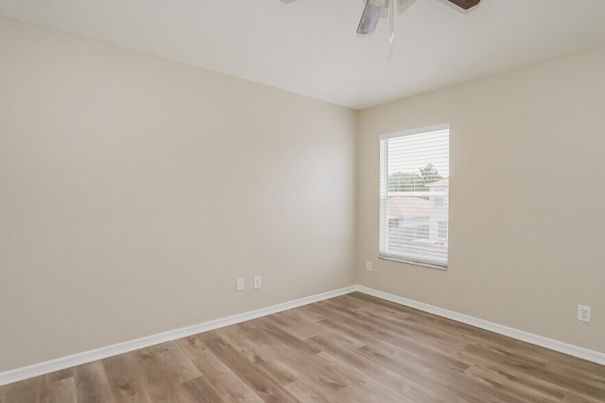 Building Photo - 12723 Adventure Dr