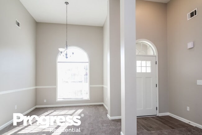 Building Photo - 109 Laurel Springs Dr