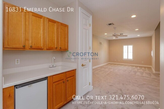 Building Photo - 10831 Emerald Chase Dr