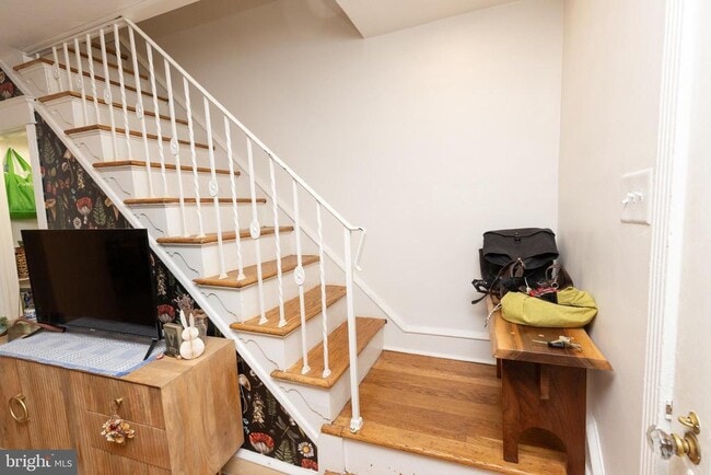 Building Photo - 3429 Osmond St