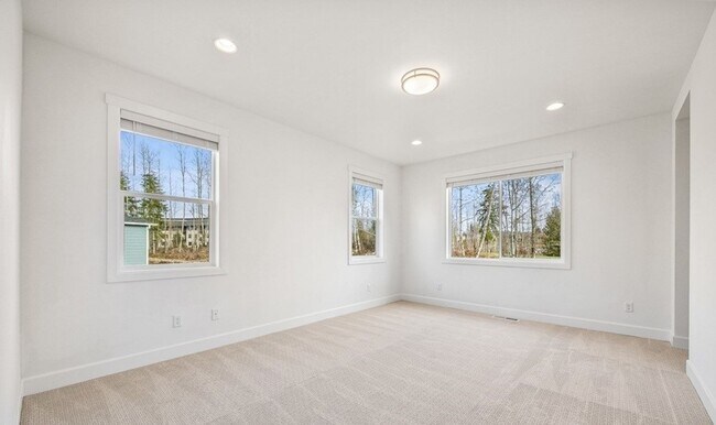Building Photo - Gorgeous large 4 bedroom home in Tehaleh a...