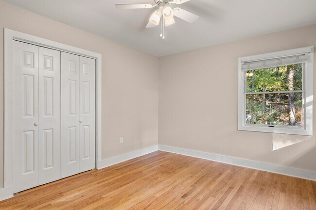 Building Photo - 298 Summerset Ln