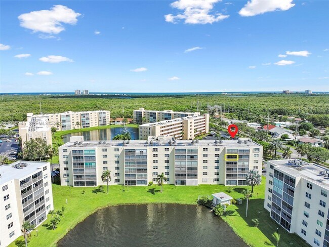 Building Photo - 321 SE 3rd St