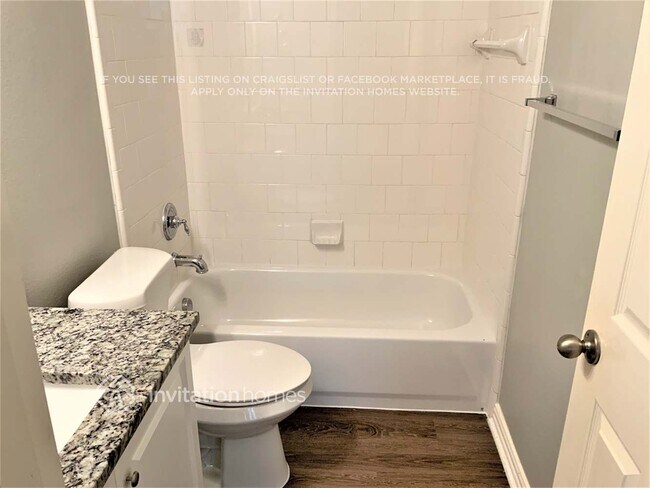 Building Photo - 917 Lake Worth Trl