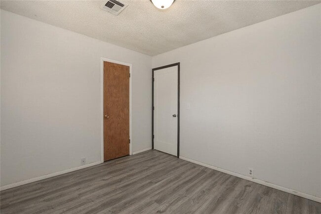 Building Photo - 24 SW 54th St