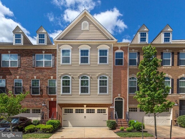 Primary Photo - 15205 N Berwick Ln
