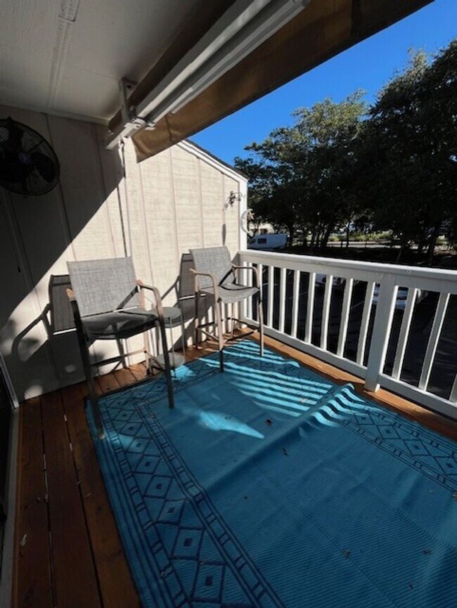 Building Photo - 1200 St Joseph St