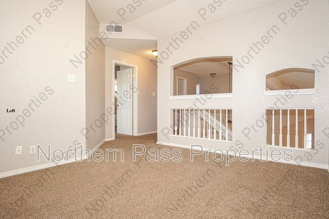 Building Photo - 13740 Paseo Alegre Ave