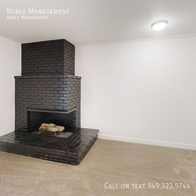 Building Photo - 13022 Yorba St