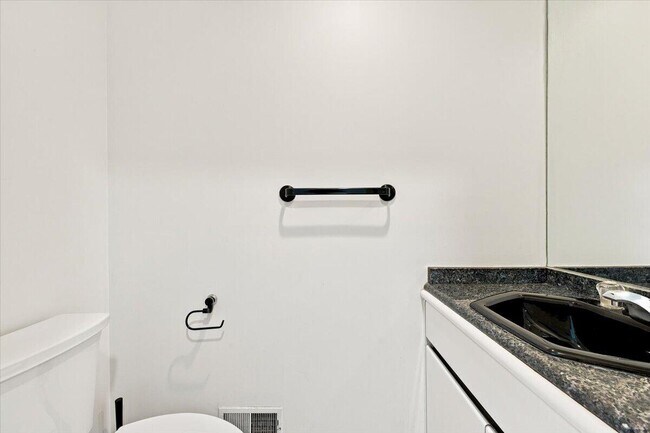 Building Photo - 6122 Trailwood Ln