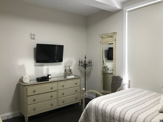 Building Photo - 3 Bryant Ave