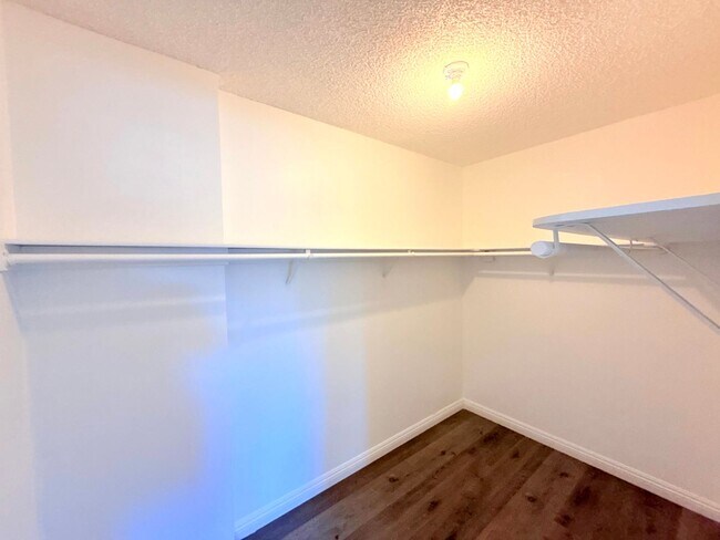 Building Photo - 2506-2508 Norfolk Street